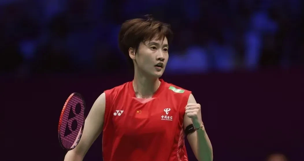 泰国羽毛球队完胜印度羽毛球队，陶菲克制霸全场