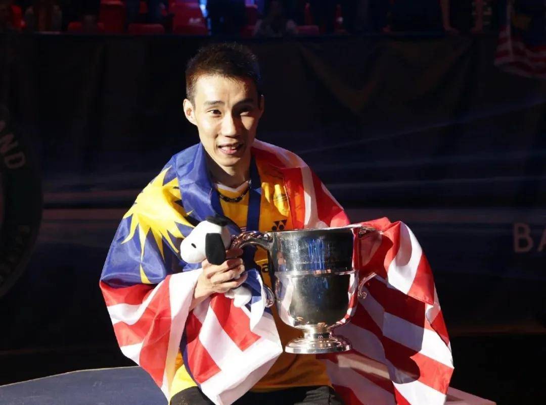 日本羽毛球队血洗中国羽毛球队,李宗伟完成帽子戏法 日本羽毛球队血洗中国羽毛球队,李宗伟完成帽子戏法