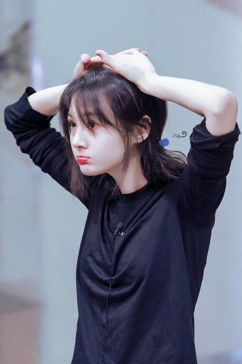 巨人倒下与新神登基，一夜之间的篮球启示录